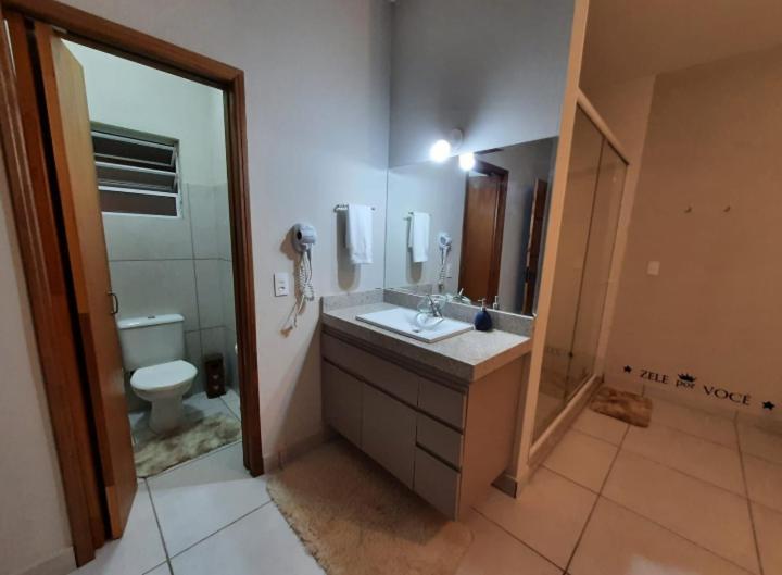 Casa Inteira, Grande Suite, Dois Chuveiros, Sala ,Cozinha E Garagem Privativa Total Conforto, Melhor Que Hotel! Botucatu Eksteriør bilde